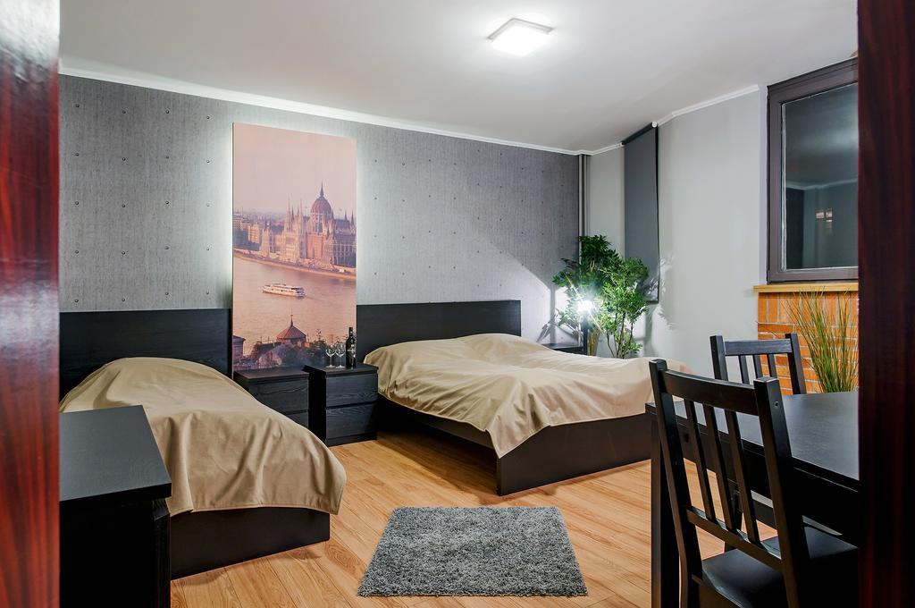 Free Parking, Ac, Wifi In The Center *